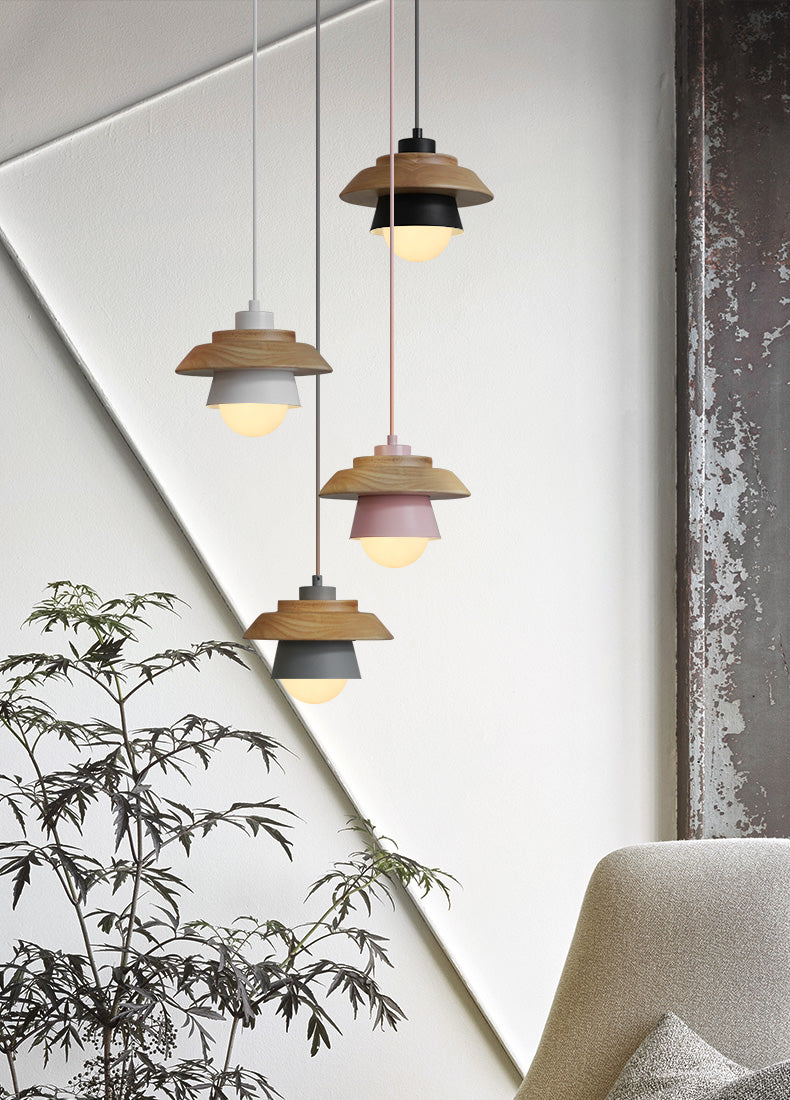 Pendelleuchten aus nordischem Holz